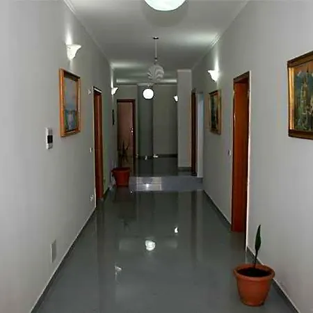 Kristal Hotel Durrës